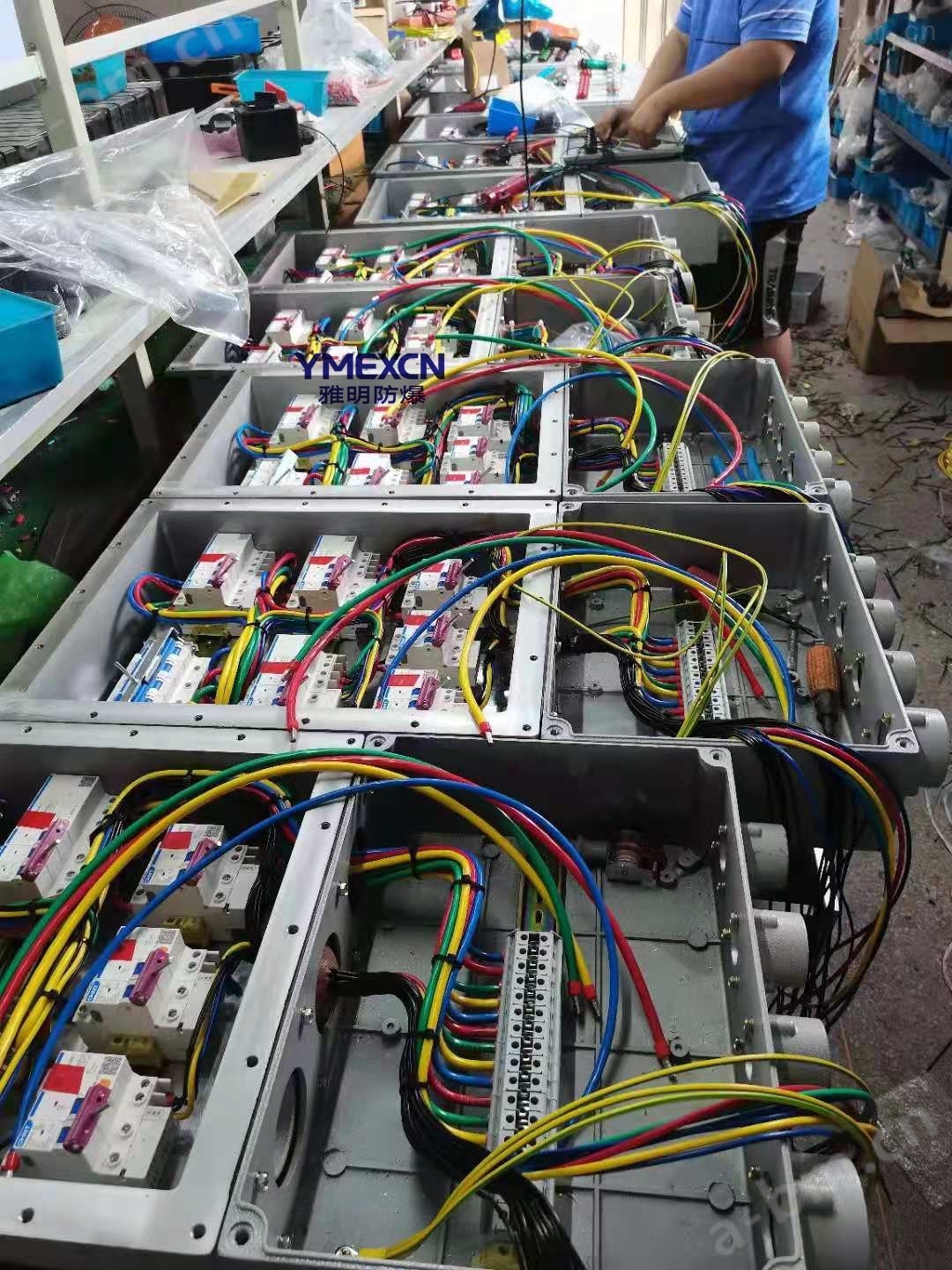 雅明专业制作IIB/IIC级防爆照明动力配电箱